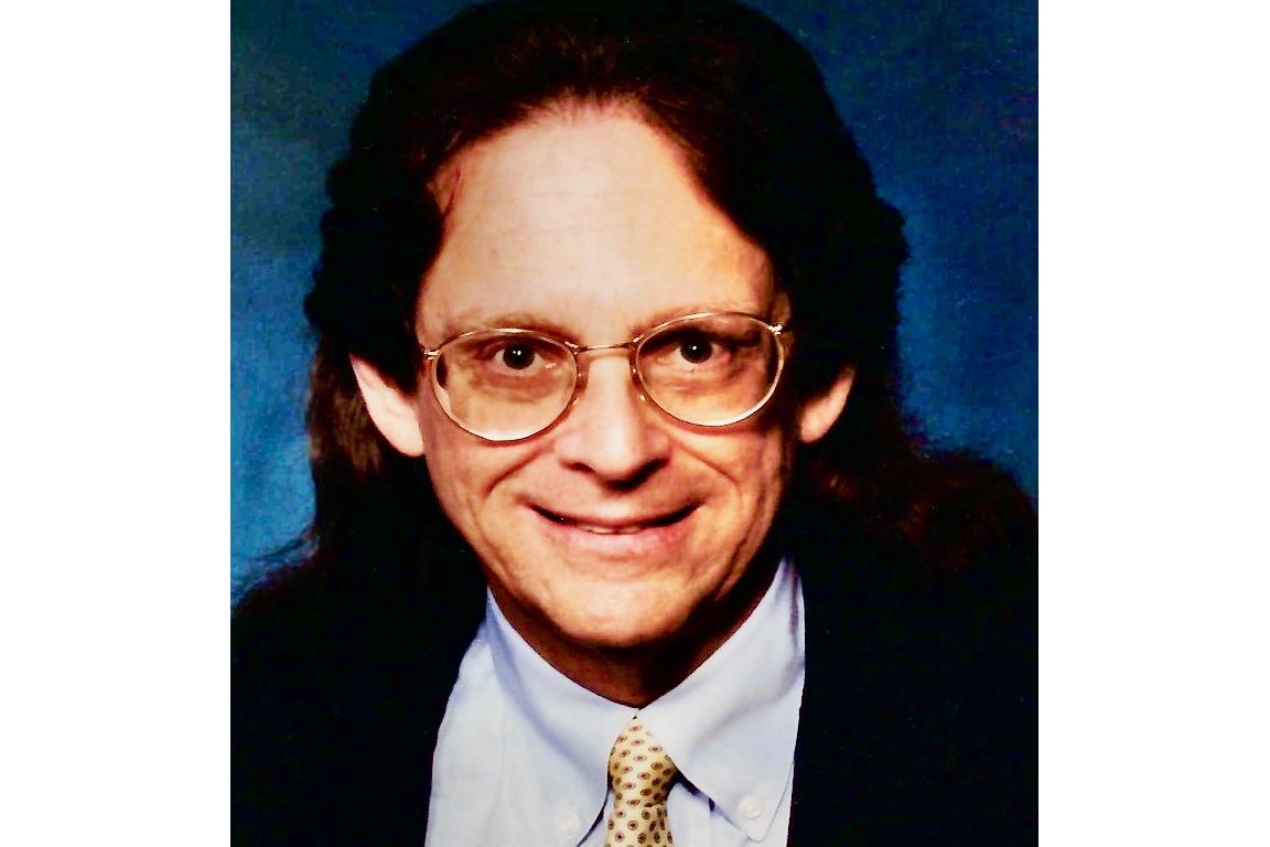 In memoriam Raymond Goldstone, 80, dean of students emeritus and